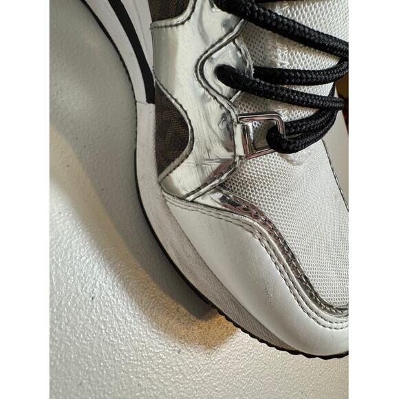 MICHAEL Michael Kors white wedge sneaker animal print & silver trim Sz 7 - Picture 8 of 14